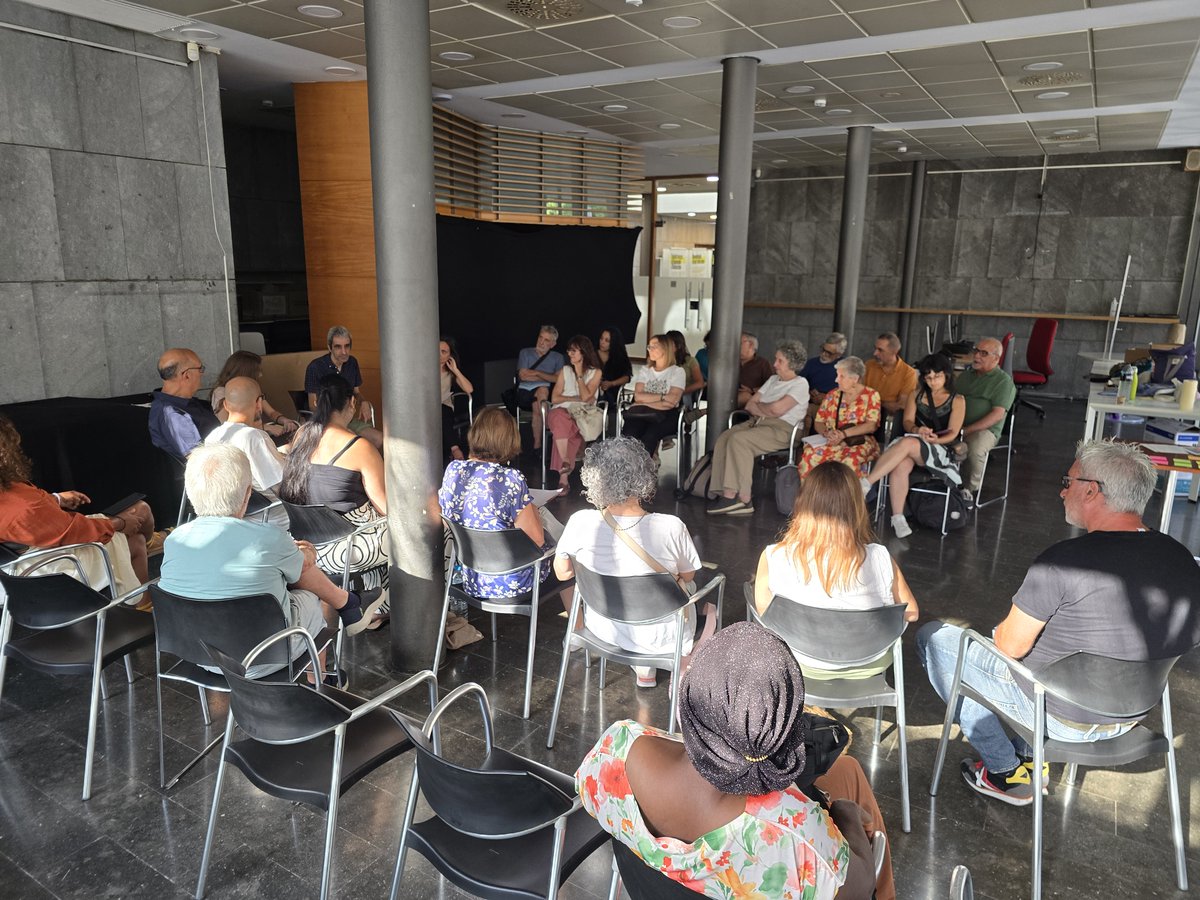 Jordi_Armadans's tweet photo. Aquest juliol, una trobada ben interessant amb membres de les diverses (i ben diverses) entitats que participen al Mescla't: noves coneixences, compartir perspectives, establir complicitats i reflexionar en clau de drets i pau.

@sbddretscivils 
@Aj_Sabadell 
#Mesclat https://t.co/BCw5ZC9Sqk