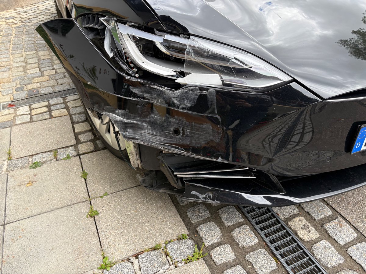 HelmutLoewig's tweet photo. I crashed the front right corner of my Model S to a pole of a traffic sign and the workshop is not able to tell when the car will be fixed again. Since June 15th - seven weeks ago, they ordered the parts but there is no ETA from @teslaeurope. This is hard to believe but the workshop showed me the paperwork. I know that the Model S is EOL but this is a 2019 build car. Getting a frontbumper, fasteners and screws in Germany should not be a matter of Months. I am still waiting for an update and annoy my wife by occupying her Model 3. Does anyone else made that kind of bad experience in Germany where we are blessed with car infrastructure?