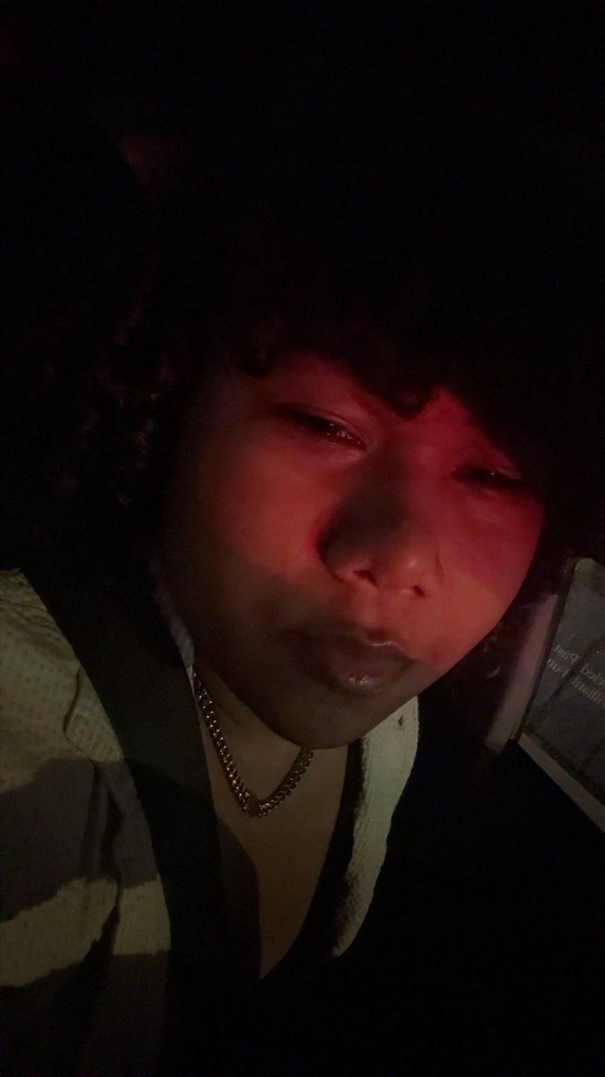 Roni_dtn's tweet photo. Red light https://t.co/TZaZEKxPug