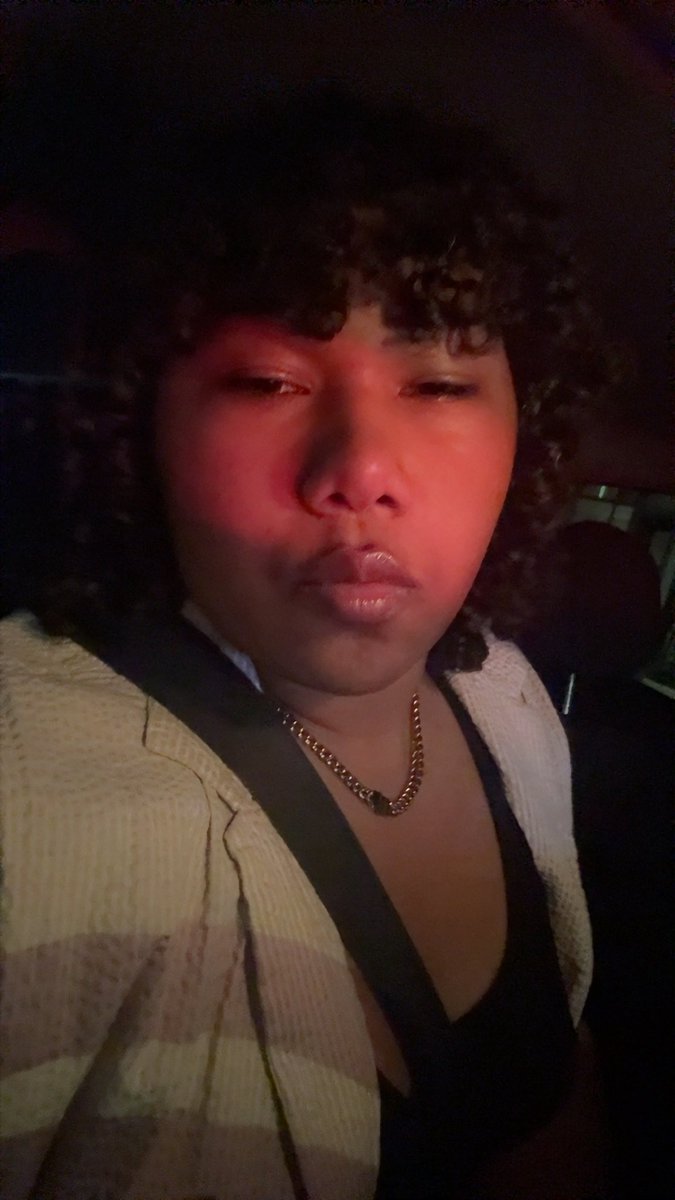 Roni_dtn's tweet photo. Red light https://t.co/TZaZEKxPug