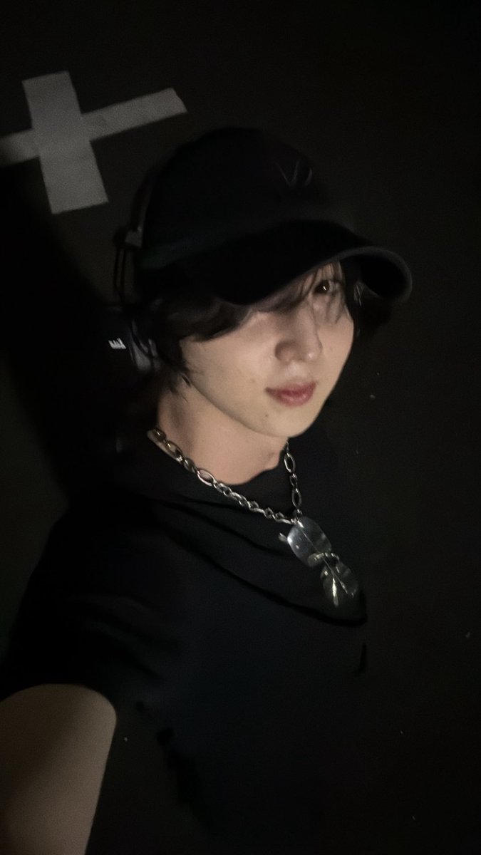 goodpluck_ibuki's tweet photo. 明日はワンマンライブ前日
大事に過ごす👊 https://t.co/9nErT2uMbG