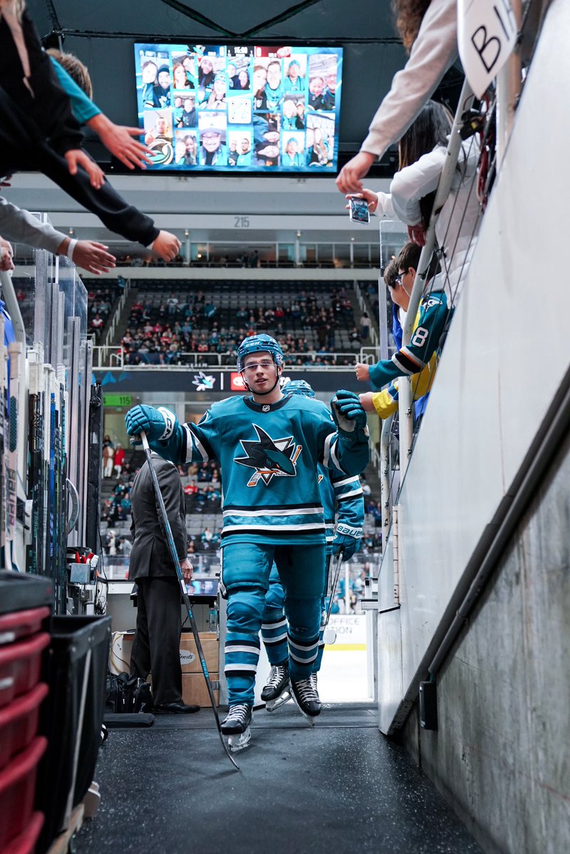 kavinm95's tweet photo. The highest paid player in the NHL.

Well deserved, Mack 🔥🦈📸 https://t.co/XpYfWNtRfG