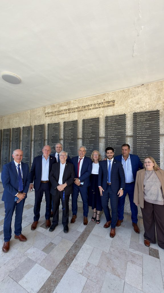 AndresOjedaOk's tweet photo. Visitando la Universidad Hebrea de Jerusalem, un socio estratégico que el gobierno uruguayo eligió perderse. https://t.co/Bf24Th736V