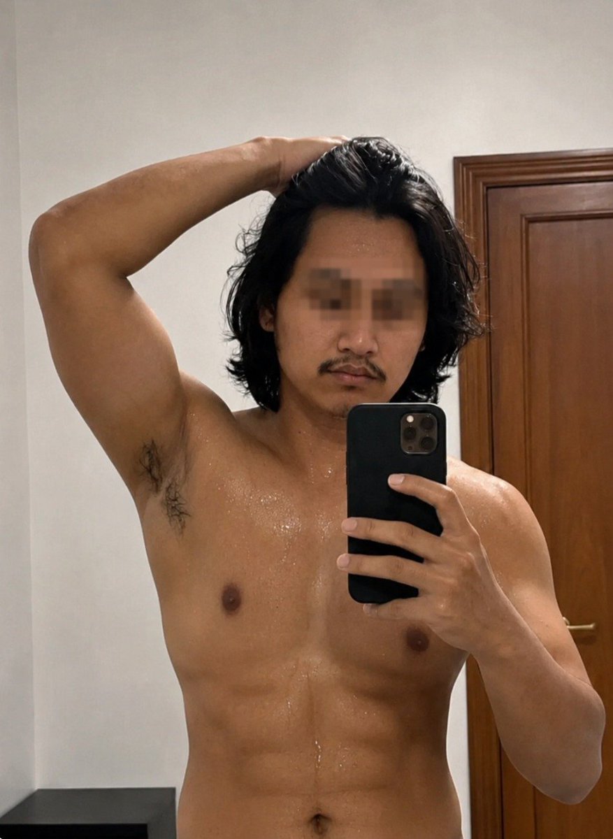 TalkToHub's tweet photo. 🧡Mari berteman, M35 , nyari temen aktif yang bisa yapping bersama. tidak terlalu clean, mungkin kamu bisa bikin jadi clean? ahay! reply below ill hit you up, see you, oiya akun aku yang ada emoji 💀 https://t.co/2giLFQZinO
