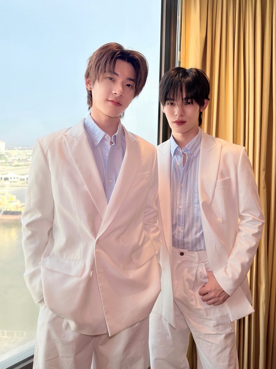 TeeteePorth1's tweet photo. 🧡ขอขอบคุณ @KIMANDCO_TH ที่ให้เกียรติเชิญตี๋ตี๋-ป๋อเข้าร่วมงาน KIM&CO.X TEETEEPOR THE CHOSEN ONE FOLLOW THE LIGHT JOURNEY ในวันนี้ด้วยนะคะ 🐶🐻‍❄️

💚ขอขอบคุณ #vava #วาวา ทั้งทีมหน้างานที่มาร่วมกิจกรรมสนุก ๆ และทีมหน้าจอที่มาร่วมซัพพอร์ต ให้กำลังใจด้วยนะคะ 🎉

หวังว่าวันนี้วาวาทุกคนจะได้เติมตี๋ตี๋ - ป๋อแบบเต็มปอดและเดินทางกลับอย่างปลอดภัยนะคะทุกคนน~🤏

TTP THE LIGHT JOURNEY 

#KimandcoXTEETEEPOR 

❥#TeeTeePorOfficialTH #teeteepor #ตี๋ตี๋ป๋อ #twnpich #PorSuppakarn