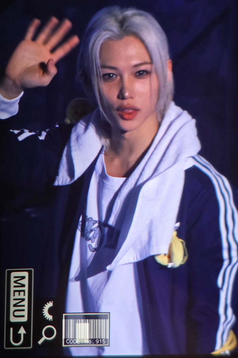 code_no915's tweet photo. 260729 <RUN IT SEOUL>

#Felix #필릭스
#StrayKids #스트레이키즈 https://t.co/MnVHx8CBr8