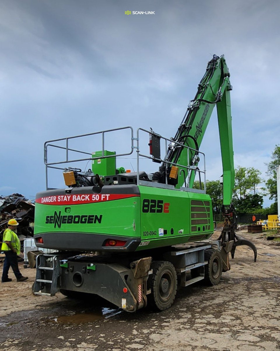 ScanlinkTech's tweet photo. Detection should match the application.

On this Sennebogen material handler, a Dual Node Detection System monitors the side and rear swing radius to help improve awareness in demanding waste and recycling environments

Learn more at https://t.co/vLkm2mHcff

#scanlink #sennebogen https://t.co/IhulhAXKEz