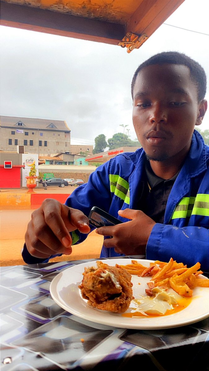 VimaCrush's tweet photo. Bon appétit 😋 https://t.co/tEr8esVT8V