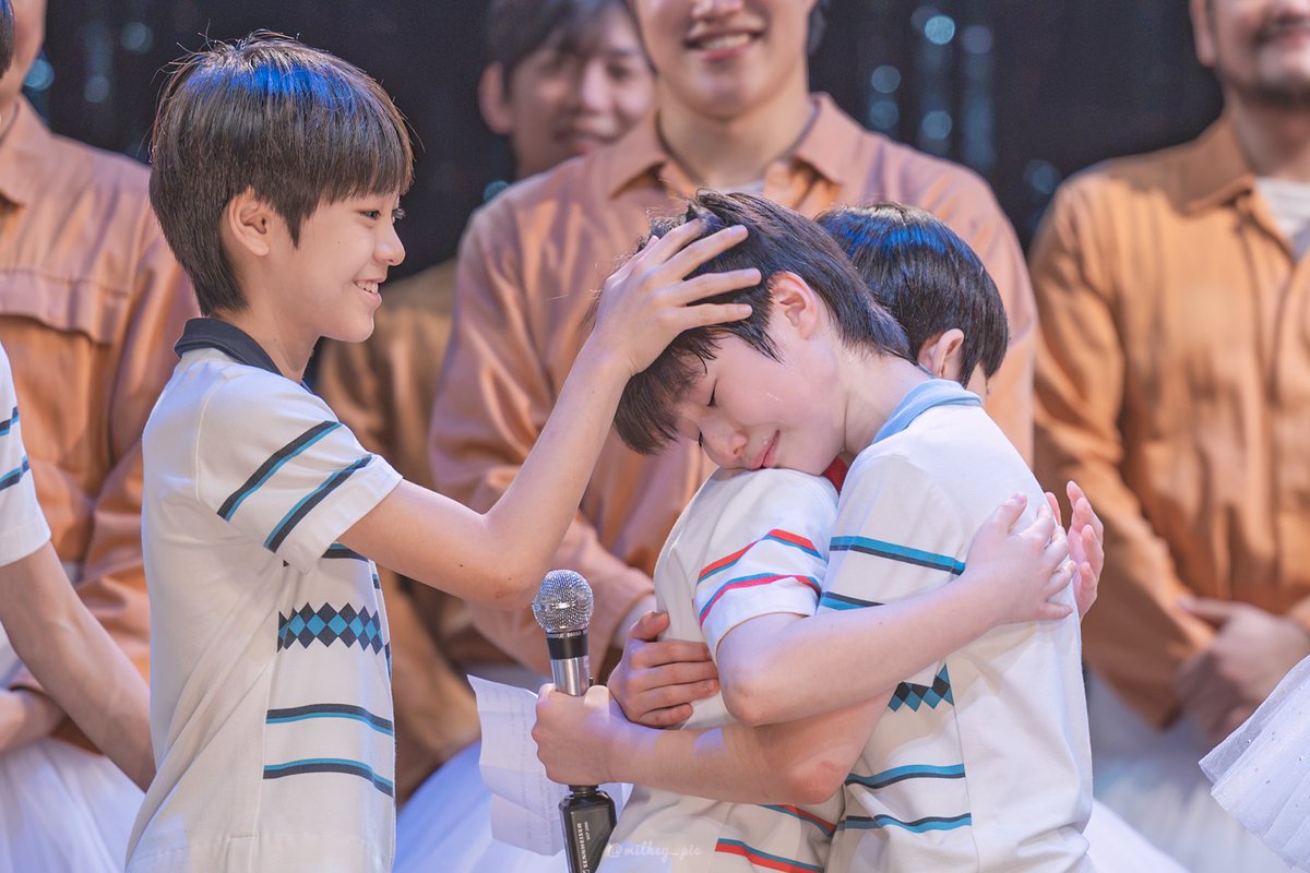 milkey_pic's tweet photo. 260725 14:00 빌리엘리어트 

빌리 - #박지후 #조윤우 #김우진 https://t.co/1CNM5Ei9wM