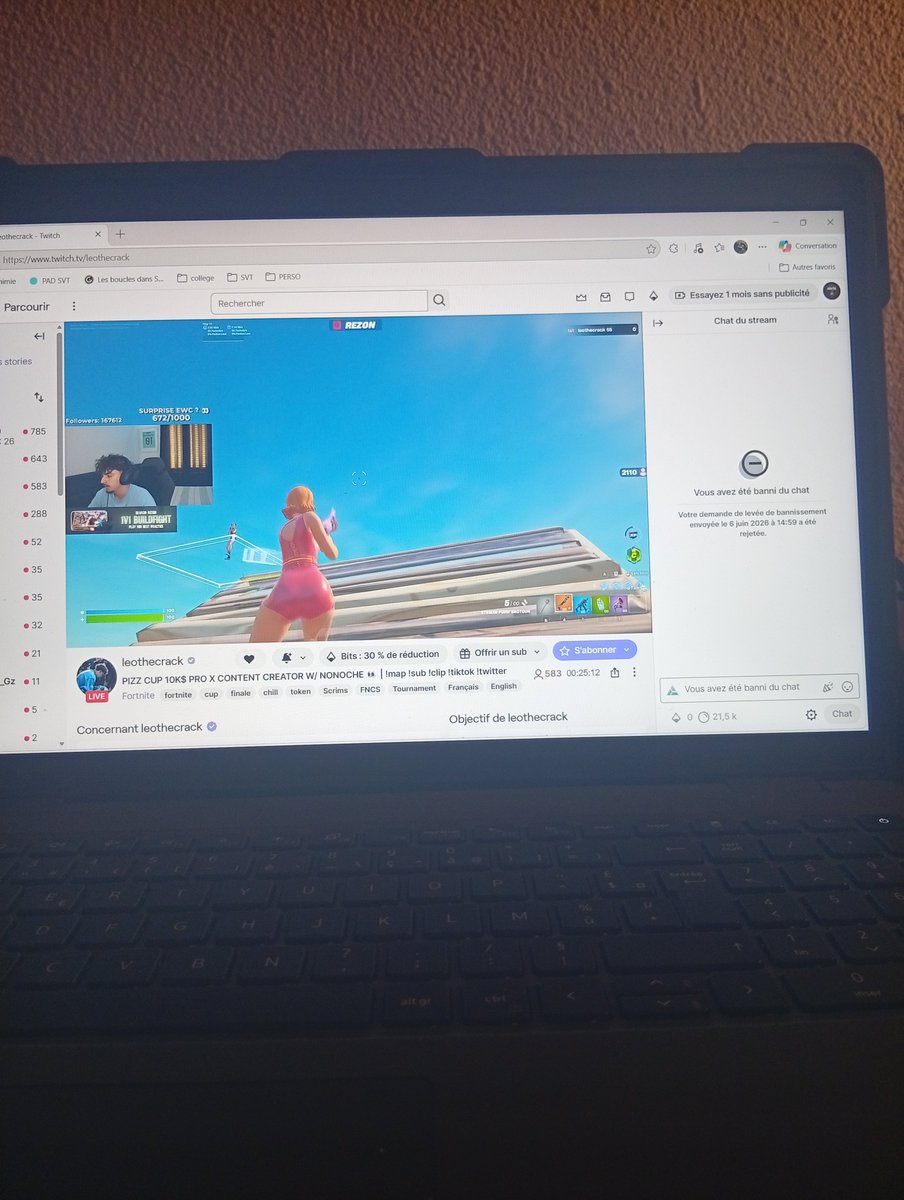 HeyraudLen61502's tweet photo. Sur le stream de @leothecrack_ 
Go win même si je suis ban du tchat je te regarde https://t.co/SbJnxS4eV9