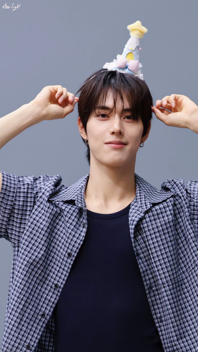 starlight_hjs's tweet photo. 260723 ✶⋆.˚

⭐️🥳

#JINSIK #진식 #xikers #싸이커스 https://t.co/KdovF9VpGM