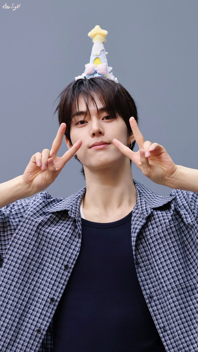 starlight_hjs's tweet photo. 260723 ✶⋆.˚

⭐️🥳

#JINSIK #진식 #xikers #싸이커스 https://t.co/KdovF9VpGM