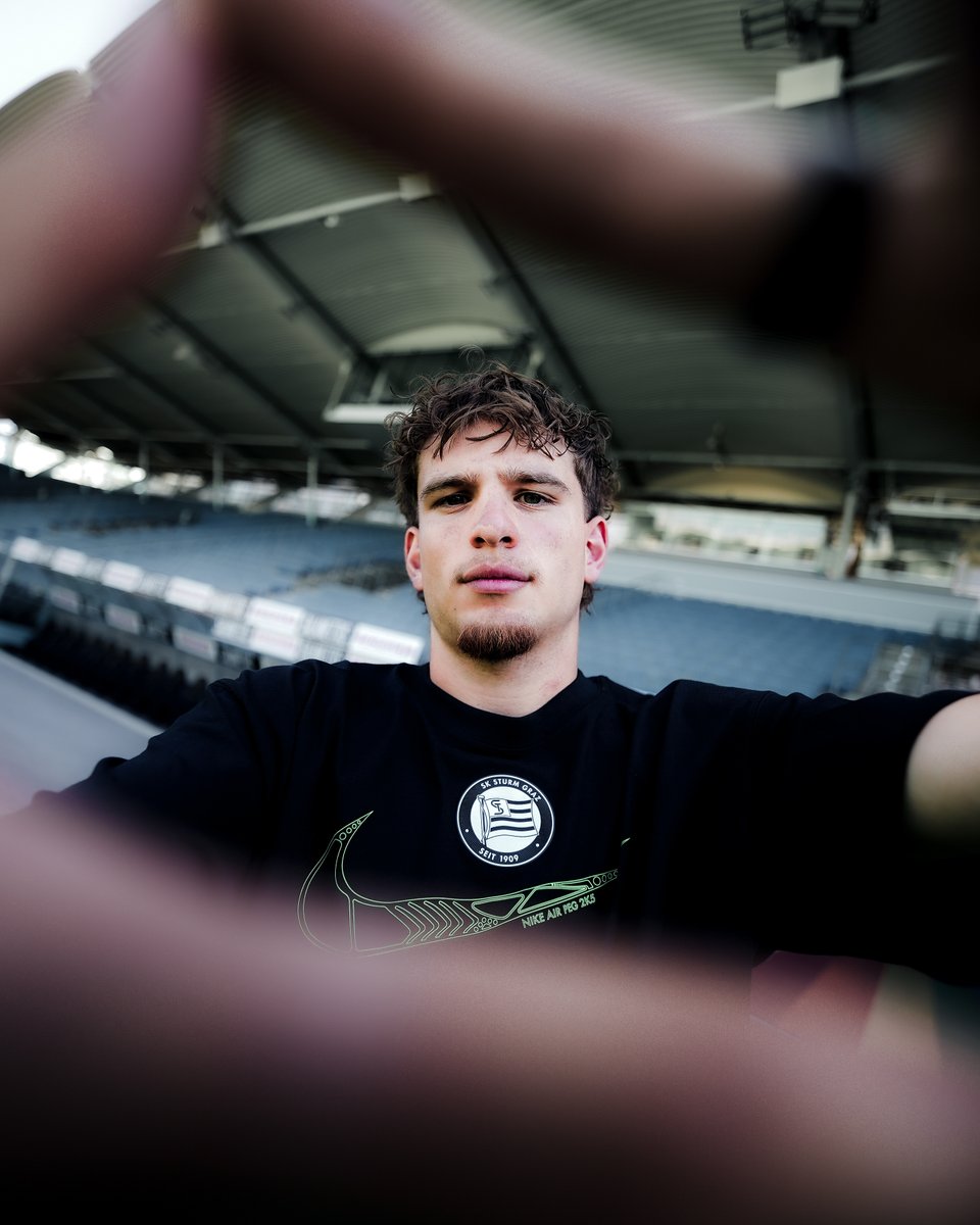 SKSturm's tweet photo. Luis #Balbo is here and ready to unleash! 🚀 #sturmgraz #inundaut https://t.co/DTGjH9MXL4