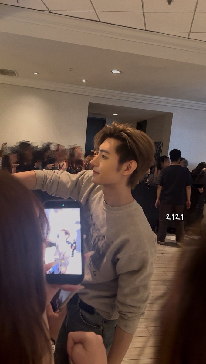 lily_1208forsh's tweet photo. 280726 BLOOD SAGA in OAKLAND D1 
#성훈 #SUNGHOON 
#엔하이픈 #ENHYPEN https://t.co/rxr3HYYpqT