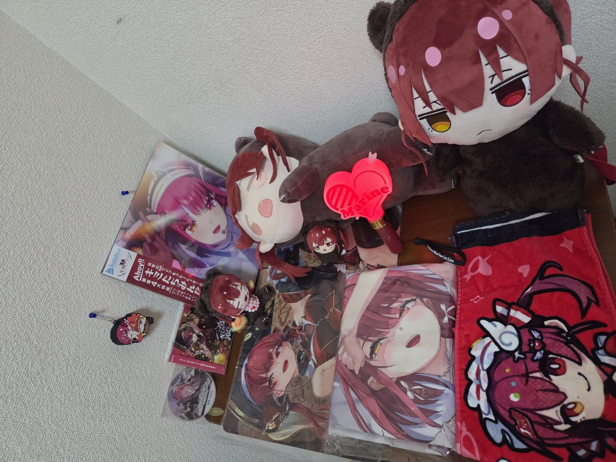 John_Itou's tweet photo. 船長のグッズも増えたなぁ。
#宝鐘マリン生誕祭2026 https://t.co/ENAi5CYA7Y