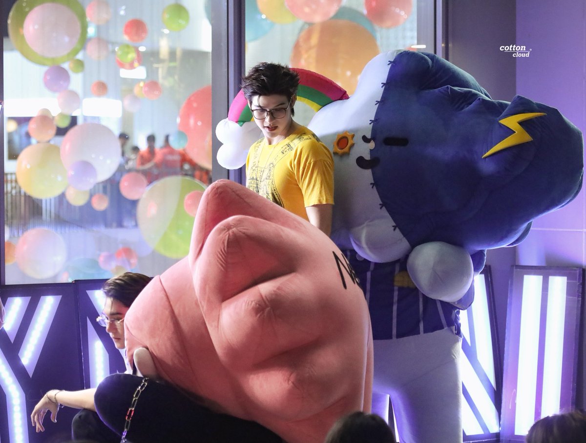 cottonclou_d's tweet photo. วันนี้บ้านนทีธรช่างคำมีแต่คนเท่ๆอ่าดิ

SKYNANI SMYLENEONA FANSIGN

#งานมหกรรมนิยายนานาชาติ2026xSkyNani
#SkyNani #สกายนานิ https://t.co/lXWnT1R7jx