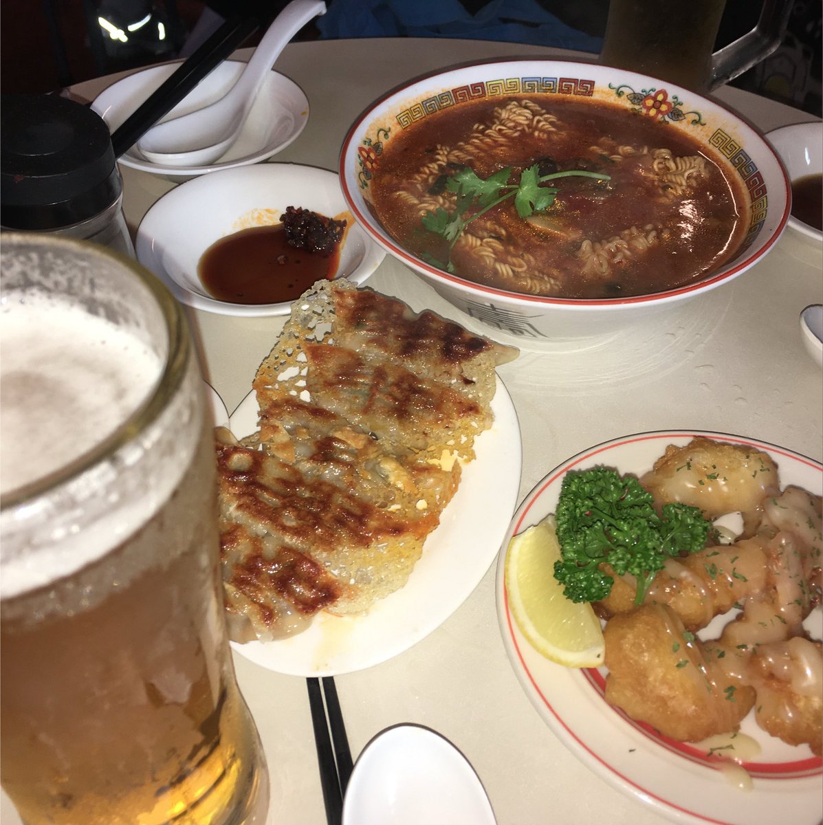 HoneyBBami's tweet photo. 여자 셋이 모여서 하는 짓
말랑이 품평회,마크 랜덤깡,닌텐도 스위치
+맥주 빨리마시기 대회💕 https://t.co/McyTeF9ejN