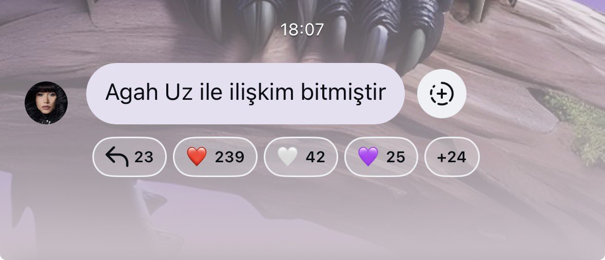 bebiamkk's tweet photo. Hilal agah uz ile ayrılmış kızım şaka mısın sen

Hayır yani ağlicam bu kıza bile neler yaptı bu fanlar çok sinsi

Umarım futbolcu oyuncu yakışıklı birini bulursun https://t.co/CzWz0UAqsI