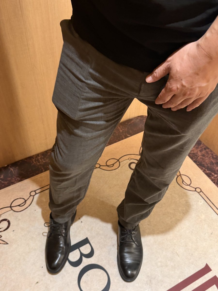 k0hsbm's tweet photo. 下班了就抓紧时间过来找我玩了，干完了出去吃夜宵！回来继续干他逼！真的舒服 https://t.co/sPZDgVJTE2