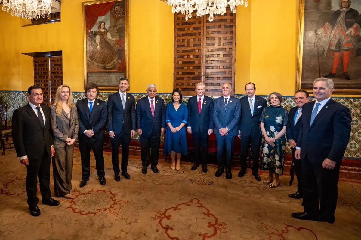 Los Expulsados tweet media