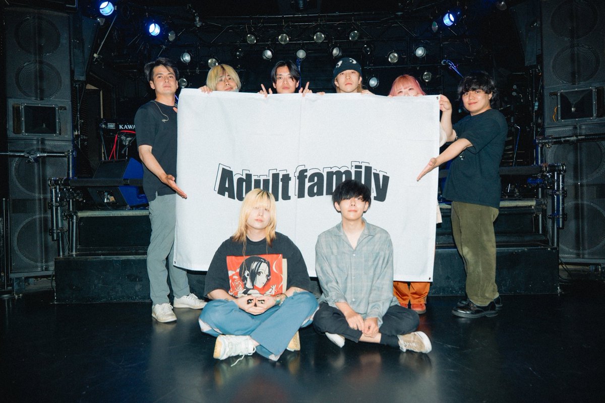 sosaku_1221's tweet photo. 2026.7.28 Adult familyツアー「エッチな僕らが通ります！」in 寺田町Fireloopをもって完走しました。

今回のタイトル曲のテーマが少しでも伝わってるといいなと思いました。ついでに、どう見てもイエメンな新ドラマーるいすを置いておきます。

次は8月19日のSOUND SHOCKにでます。 https://t.co/WXg39lFate