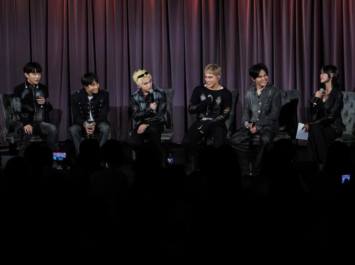 Sthanlee's tweet photo. 🇵🇭 GRAMMY Museum’s Global Spin Live: SB19 held at the Grammy Museum in Los Angeles, CA.

* SB19 is the first P-Pop Boy Group to perform and be at the Grammy Museum.

📸 @Sthanlee B. Mirador / SIPA USA

#SB19 #UySB19 #SB19GrammyMuseum #GlobalSpinLiveSB19 https://t.co/eZhU2cmluv