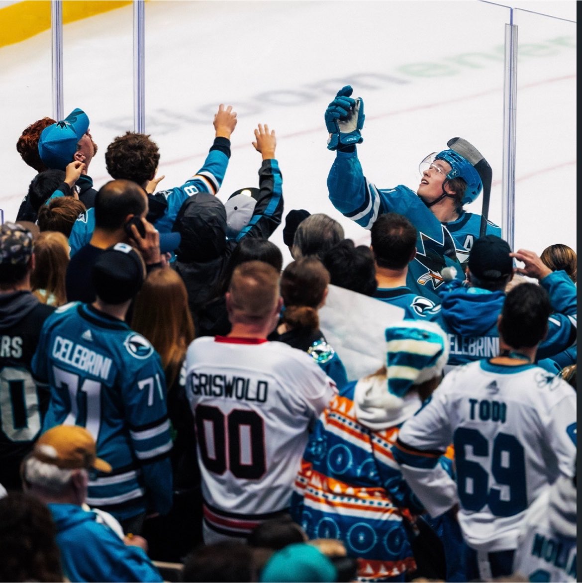 BRINIRRY's tweet photo. “my teammates and i are ready to take another step toward the ultimate goal of bringing a stanley cup to this city and its incredible fans. i can’t wait to get going.” macklin celebrini, you are a shark for life 🥹 https://t.co/j0b7TpNsqr