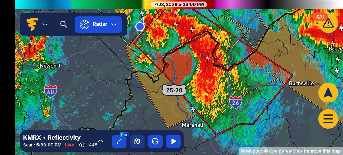 TennTrackWX's tweet photo. @BluekandyWX This was as close as I could get. The photo is from a previous cycle as the meso was organizing. https://t.co/vpz7YgcZ0f