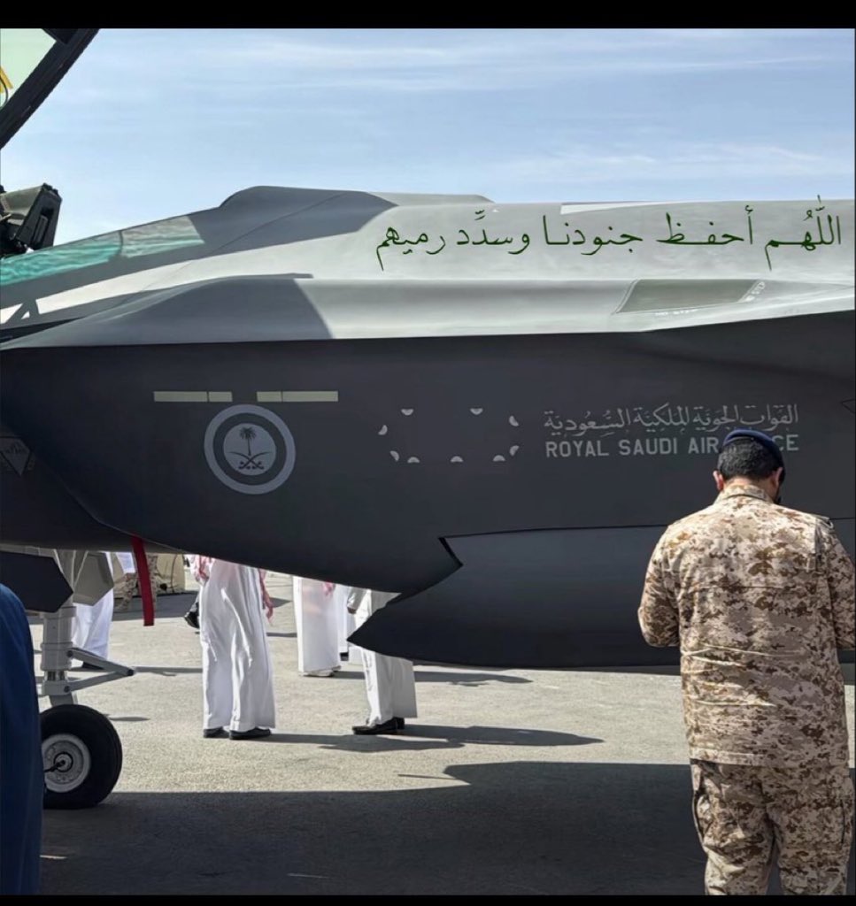 niny2001's tweet photo. 🇸🇦🇸🇦🇸🇦🇸🇦 https://t.co/KUKLEs7Kx4