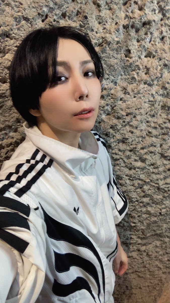 kunisakikaoru's tweet photo. #新撰組1944 
#サイコシス　
PSYCHOSIS File:009『新撰組 IN 1944』
\\完//
ご来場有り難うございました‼︎⚔️
とっても素敵なキャストが集まり
全公演満席の公演になりました‼︎
沖田総司/ロマのカリン
愉しく苦しい二役でした🩸🌪️
どうでしたか？どんな言葉でもいいので
感想教えてくださればうれしいです‼︎
次は配信を観てくださいー‼︎‼︎