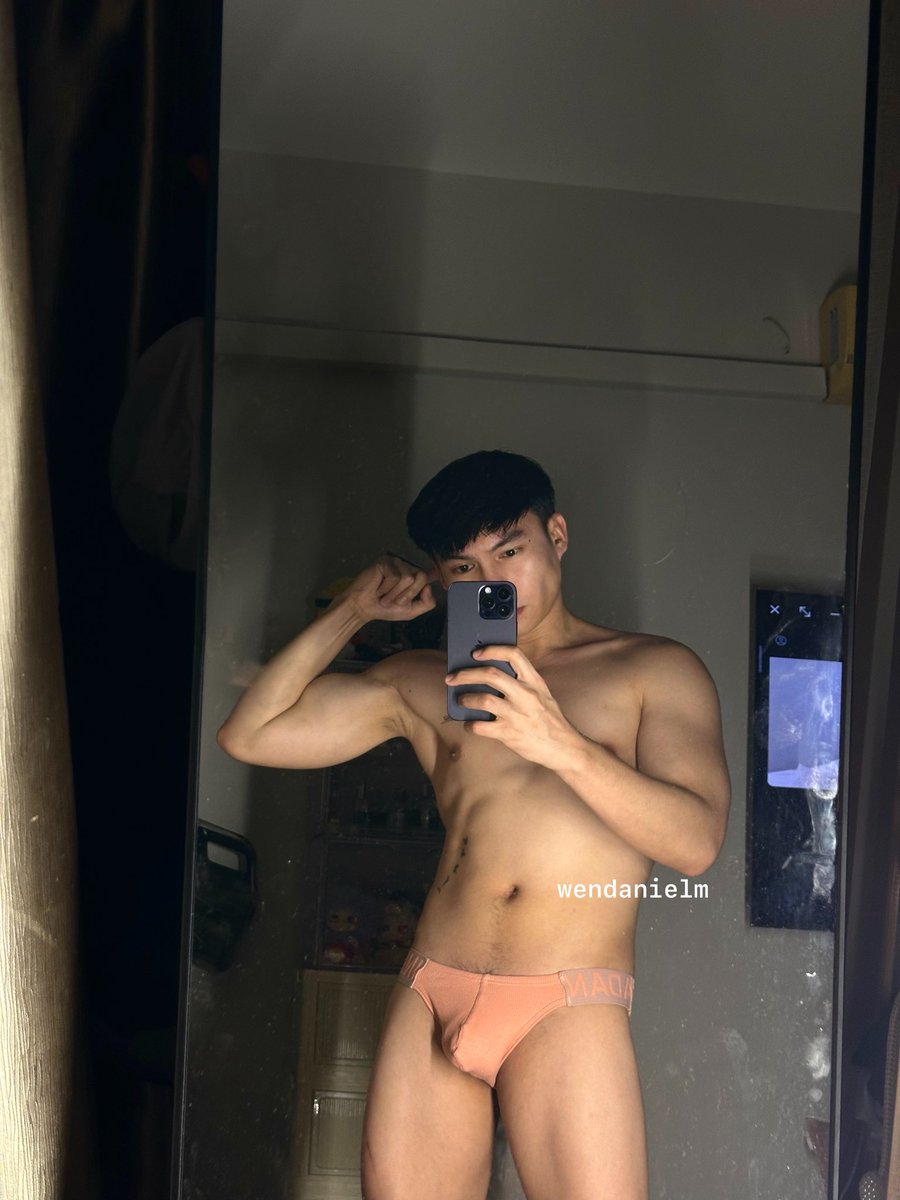 wendanielm's tweet photo. 🖤😋 https://t.co/wGisb92ZfO