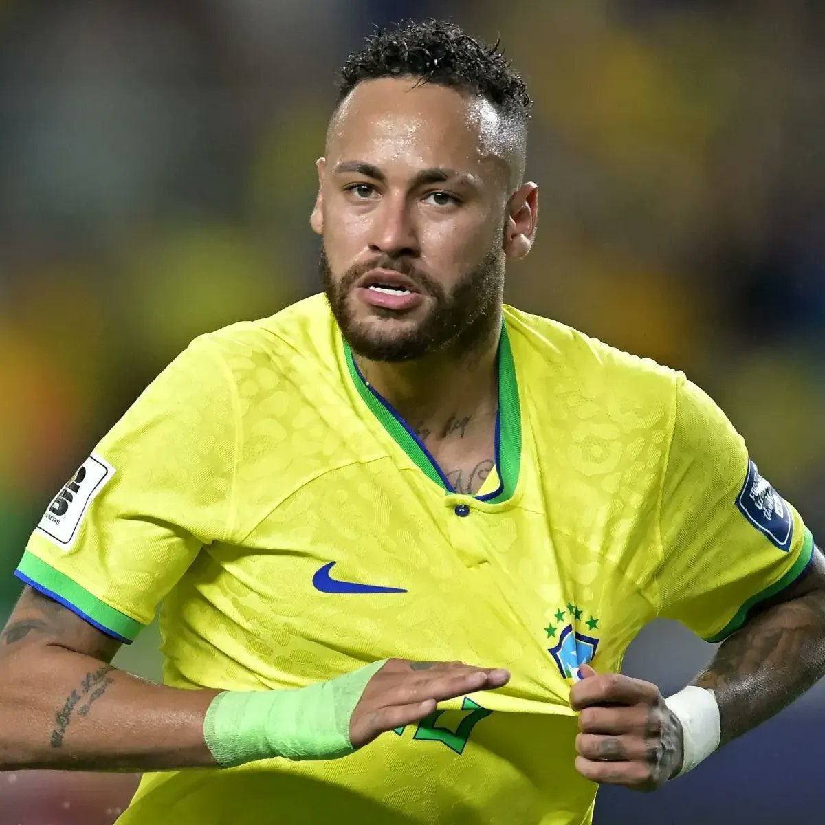 bchartsnet's tweet photo. GOOD NEWS! 🏆 Após fracasso retumbante na Copa do Mundo, Neymar confirma aposentadoria da Seleção Brasileira: “Não quero mais”, disse em matéria do jornal O Globo. https://t.co/u1J0qijfXj