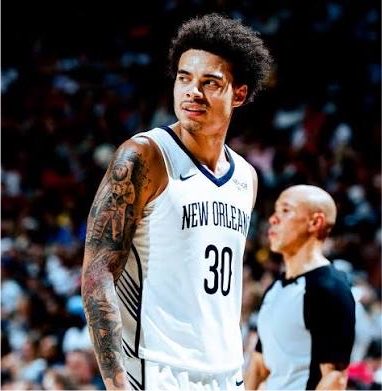karusito83's tweet photo. ❌ Se complica la vía Lonnie Walker, cuenta @chemadelucas que la desvinculación del Maccabi es un fuerte escollo, le quedan 2 años de contrato

🇩🇴 El plan B parece el dominicano Lester Quiñones, actualmente en la G-League. Bastante menos contrastado, también más barato y viable https://t.co/OD9eOOKWpW