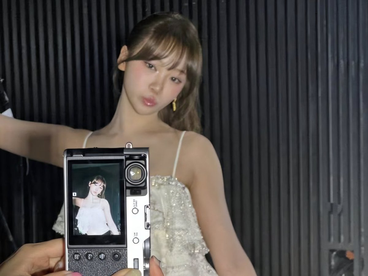 _quackieee's tweet photo. yeah, we're done | jinjoo au

mj caught yj cheating right in front of her very eyes with her own best friend cw. she's single now. fuck her now ex-girlfriend and fuck her best friend, really. https://t.co/UHf1PnyzWd