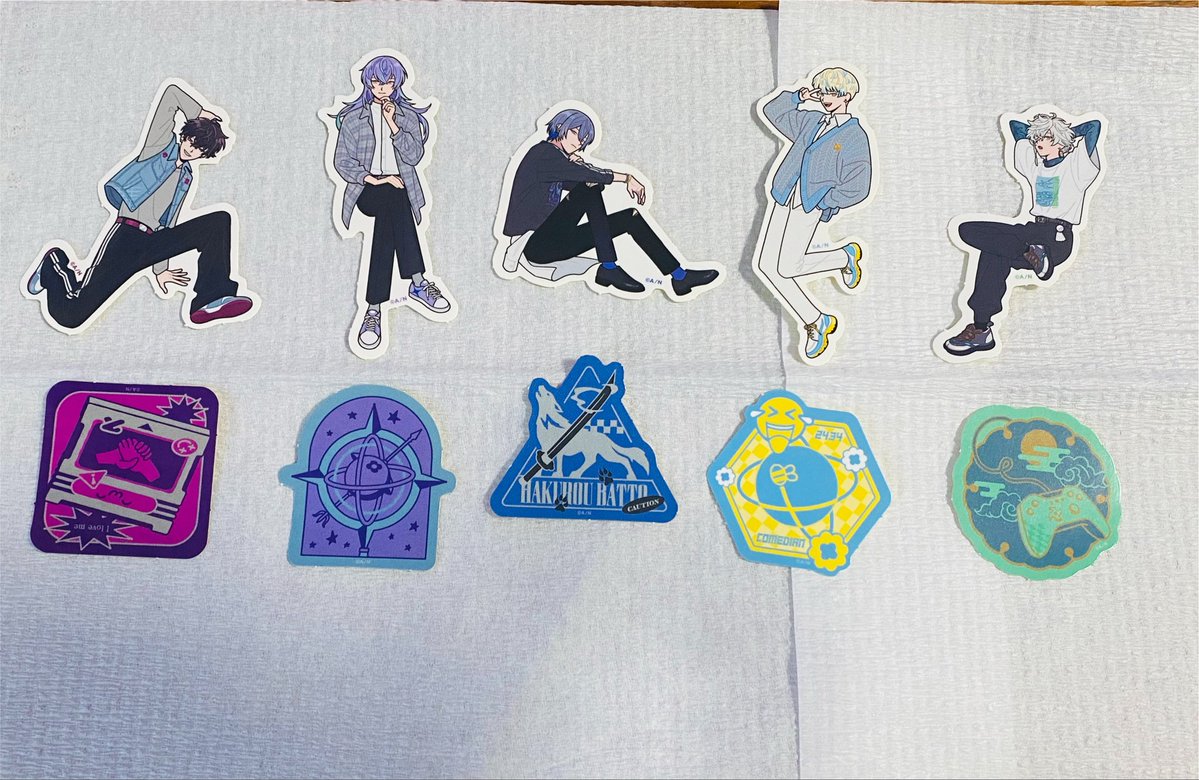 minto1129's tweet photo. 【交換】にじさんじ MECHATU-A 1st Mini Album On-Deck! 特典 アクスタ ステッカー

【譲】画像1.2枚目
【求】🍱🦖

都内手渡しor郵送希望です
お気軽にお声かけください
よろしくお願いいたします https://t.co/hoR2OhmFye