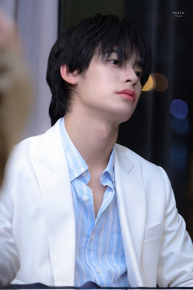 annyways__'s tweet photo. This is Teetee's favorite look on Pip—long hair with bangs just barely covering his eyes.

Ooh, I'm totally with you on this, Tee!🙂‍↔️ https://t.co/xHWLKjqreC