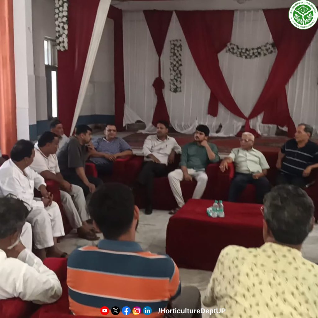 UP_Horticulture's tweet photo. आज दिनांक 29 जुलाई 2026 को जनपद संभल में कोल्ड स्टोरेज स्वामियों के साथ आलू निकासी में तेजी लाने, आलू की गुणवत्ता बनाए रखने, वैज्ञानिक भंडारण एवं प्रबंधन तथा शीतगृहों के सुचारु संचालन से संबंधित विभिन्न विषयों पर विस्तृत चर्चा की गई। इस अवसर पर किसानों को बेहतर विपणन एवं गुणवत्तापूर्ण आलू उपलब्ध कराने हेतु आवश्यक सुझाव एवं रणनीतियों पर भी विचार-विमर्श किया गया। 🥔

"बेहतर भंडारण, बेहतर प्रबंधन — किसानों की समृद्धि की दिशा में एक महत्वपूर्ण कदम।"

#departmentofhorticultureup