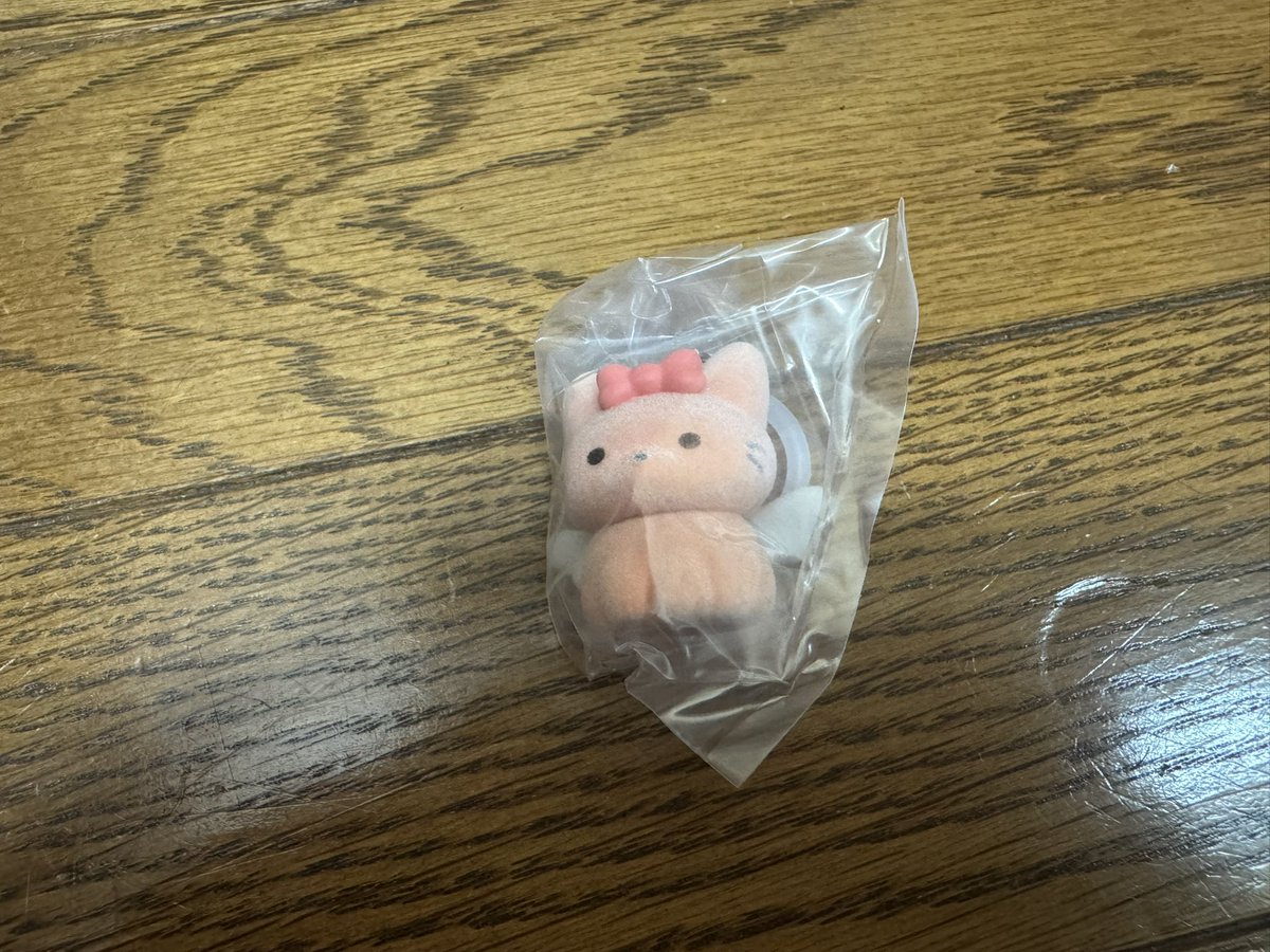 mmfk05's tweet photo. ガチャ 交換 おいんぼいん ふわふわてんしちゃん めじるしガチャマスコット

【譲】きつねちゃん
【求】ねこちゃん

都内手渡し優先。郵送可。
お気軽にお声掛けください🙇🏻‍♀️✨ https://t.co/5t1yaM985X