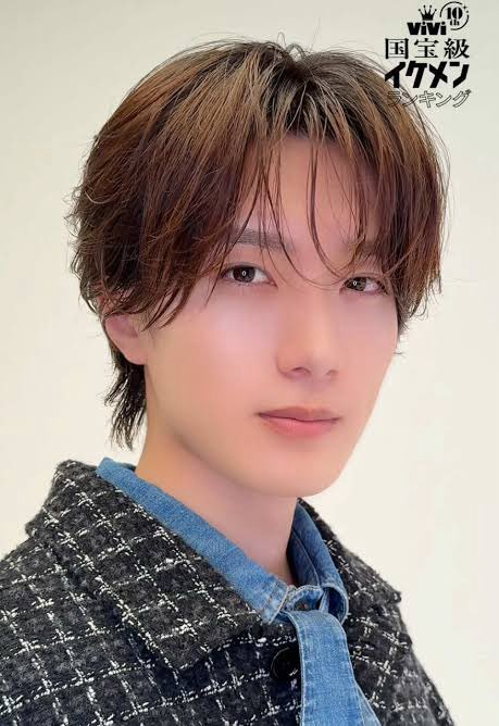 ilikesushi_2's tweet photo. 山中柔太郎ってあたしンちの岩木くんに似てないか？ https://t.co/j8uODq2inU