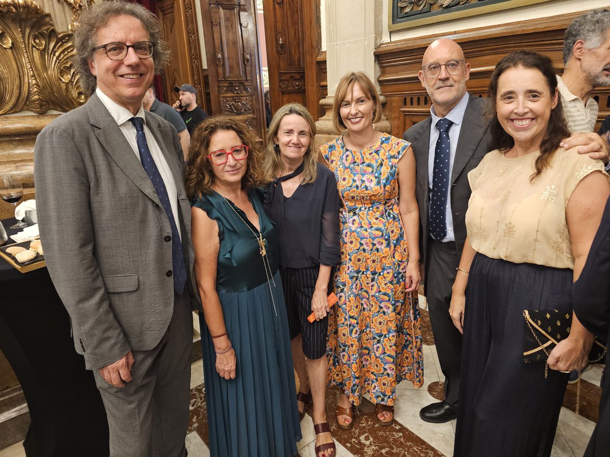avifes's tweet photo. Un año más, AVIFES ha asistido a la recepción institucional de San Ignacio, organizada por la @Bizkaia . Un encuentro para compartir con instituciones y entidades del tercer sector y seguir reforzando la colaboración por una Bizkaia más inclusiva y con más oportunidades. https://t.co/Xw6tQRcHcO