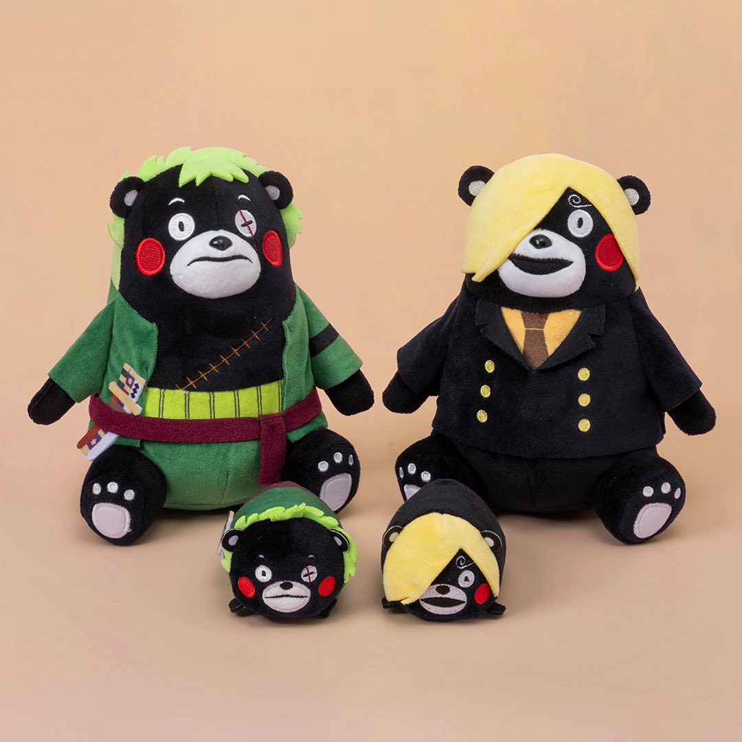 KUMAMOTO_FIGHT's tweet photo. 😳こんなの出てたよ

【麦わらストア】
「くまモンゾロ」&amp;「くまモンサンジ」の
ムギムギおてだま
おすわりぬいぐるみが発売決定！
https://t.co/Xk2AChmy2k https://t.co/vu3X5JjQEe