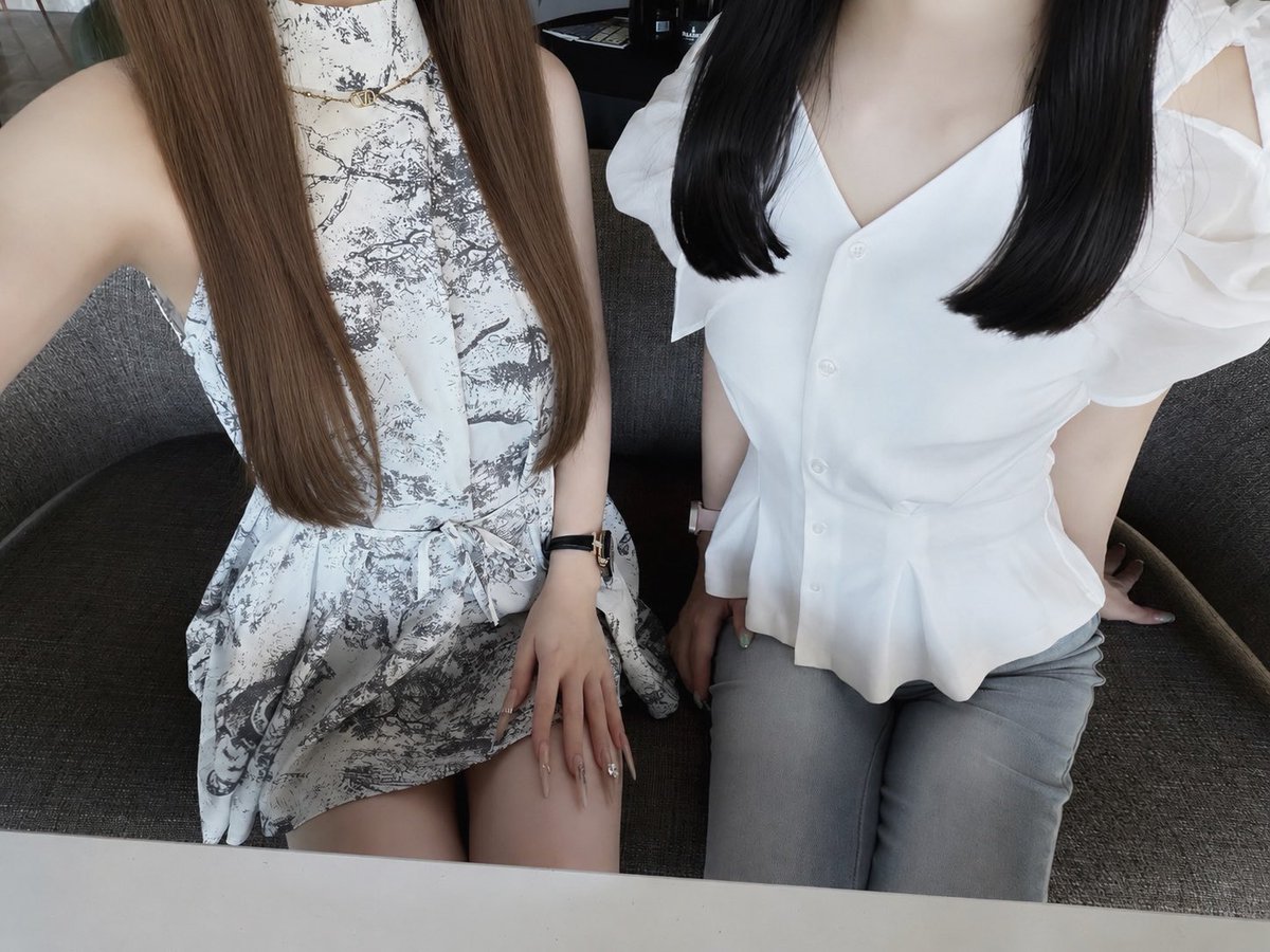 angeryuki's tweet photo. 胸が高鳴るのはこの暑さのせいだけじゃない🪽 https://t.co/cB97obqvFe