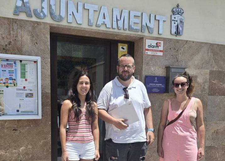 noticies_d's tweet photo. CONFRIDES-L'ABDET// L'Ajuntament de Confrides-L'Abdet impulsa dos projectes universitaris per estudiar el seu patrimoni natural i la realitat social de la gent gran
https://t.co/M0U6ae5G81
#ConfridesLabdet #projectesuniversitaris #noticies https://t.co/CtIeCDWefX