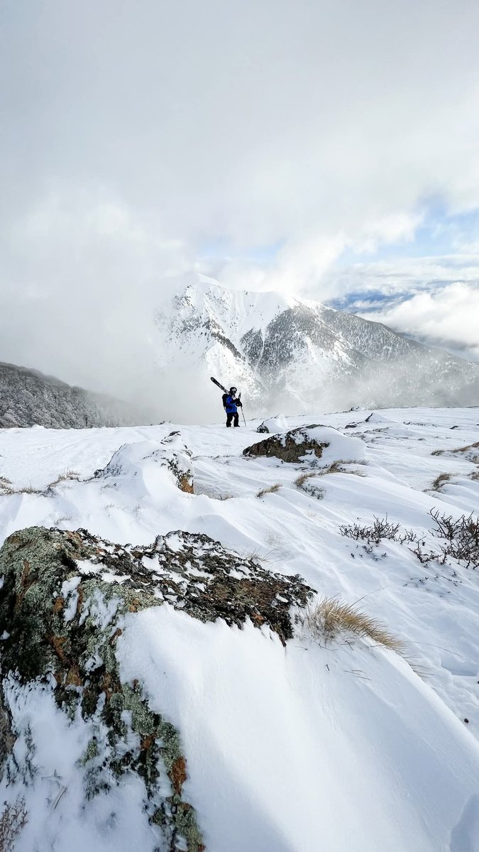 turisargentina's tweet photo. Invierno en Bariloche, cómo salida de cuento ❄️☃️🇦🇷💙🙌

Fotos de @Bariloche_ar https://t.co/9dLJirmfqB