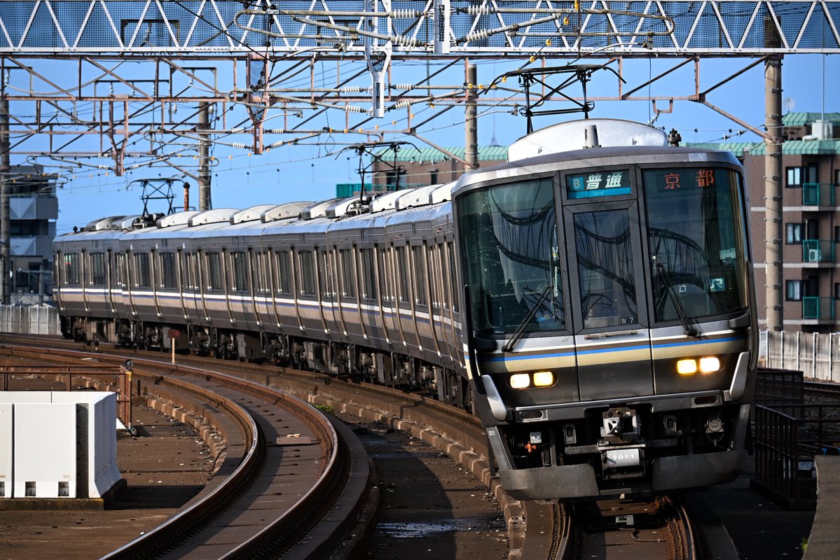 Umineko_railway's tweet photo. 2861M 普通 京都

223系1000番台未更新
W7編成
2026.7.29 @大津京 https://t.co/vKrZyPMSZ4