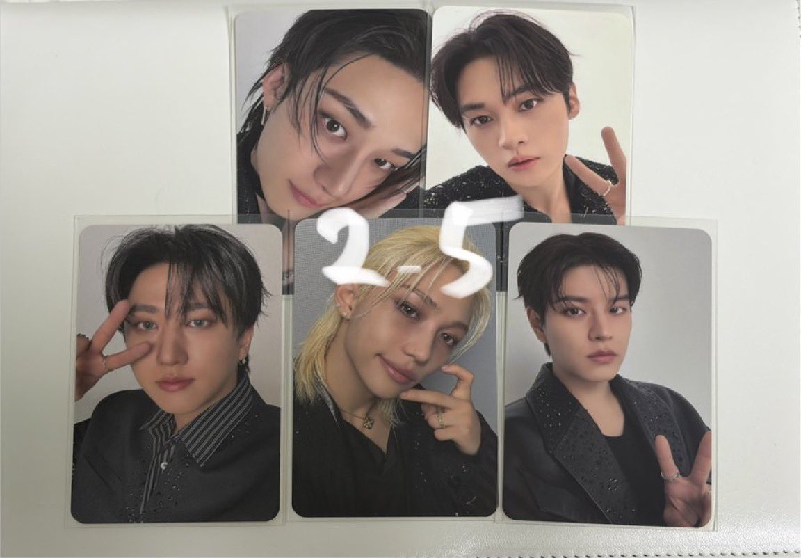 mino01025's tweet photo. 스키즈 celebrATE 콘서트 앙콘 
스테이존 포카 양도

방찬 리노 창빈 필릭스 승민
✅all 2.5

스트레이키즈 방찬 리노 창빈 현진 한 필릭스 승민 아이엔 bangchan leeknow changbin hyunjin han felix seungmin i.n 첫콘 중콘 막콘 straykids skz stayzone sell
celebrate dominate concert wts pc https://t.co/Pqf2AoYTQv