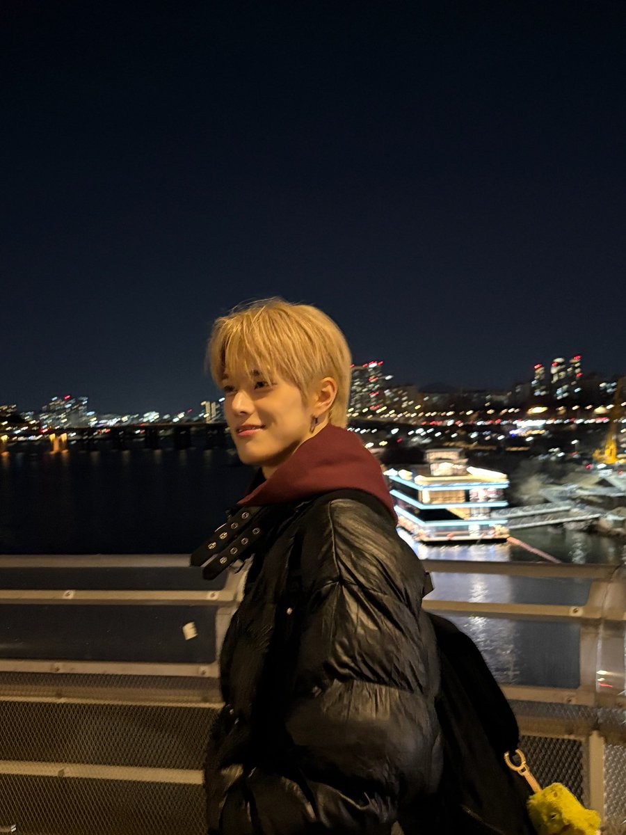 xikers_official's tweet photo. [#세은] 진식이 형 생일 축하해요 형은 세상에서 제일 착한 사람이에요 앞으로도 건강하고 행복하셔요 파이팅!!
#xikers #싸이커스 https://t.co/iFEWik9gri