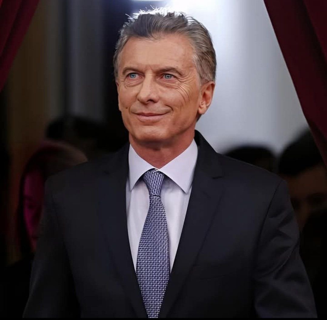 ejramol2014's tweet photo. 💛💛 . 🇦🇷🇦🇷 M.MACRI UN POLÍTICO QUE SI ES PRESIDENTE PUEDE CAMBIAR EL RUMBO DEL PAÍS, YA LO DEMOSTRÓ EN SU GOBIERNO, RINDIO MUCHOS EXÁMENES Y LOS APROBÓ A TODOS, EL ES LA EXCELENCIA PURA DEJO LA VARA BIEN ALTA, VA COMPETIR EN LA ELECCIÓN DEL 2027 🇦🇷 https://t.co/yP7wUn9c9c