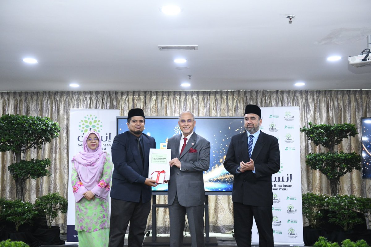 MohdShukriYajid tweet picture
