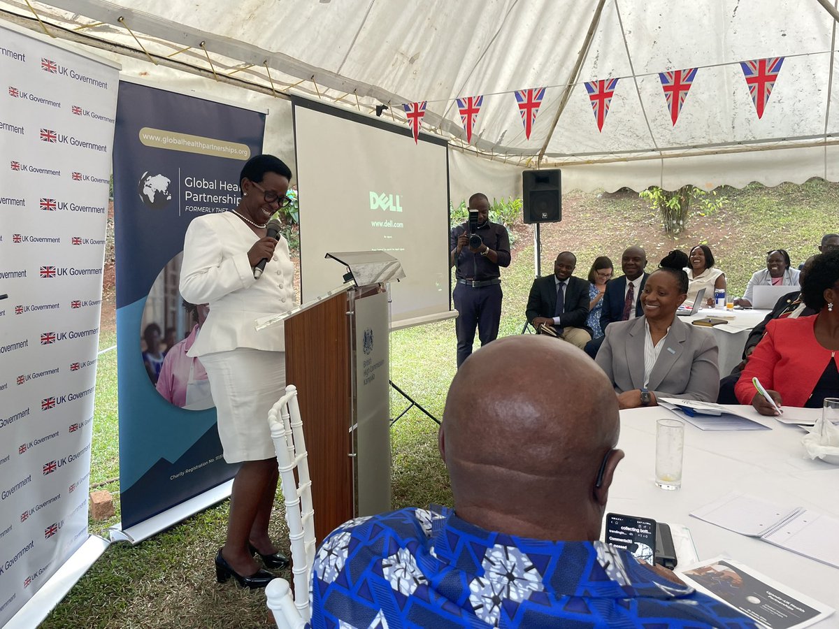 UKinUganda's tweet photo. What does a strong 🇬🇧-🇺🇬 health partnership look like

✅ 200+ healthcare workers participating in monthly NHS-MoH clinical learning sessions 
✅ 320+ nurses trained in critical care ✅ 🇺🇬’s first successful paediatric kidney transplant 
✅ £28m+ invested in outbreak response +📈 https://t.co/6e0Z1KxNjV